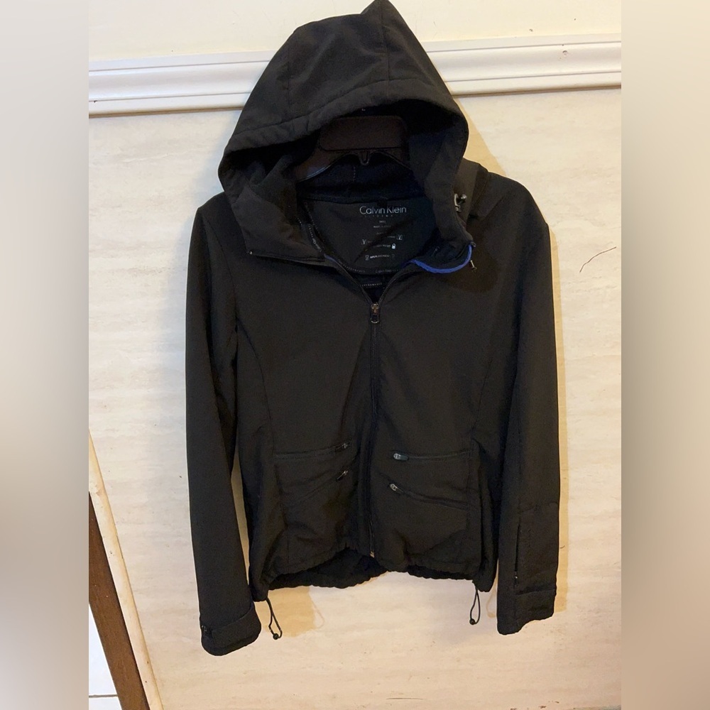 Calvin Klein Quick Dry Hooded Jacket in Black